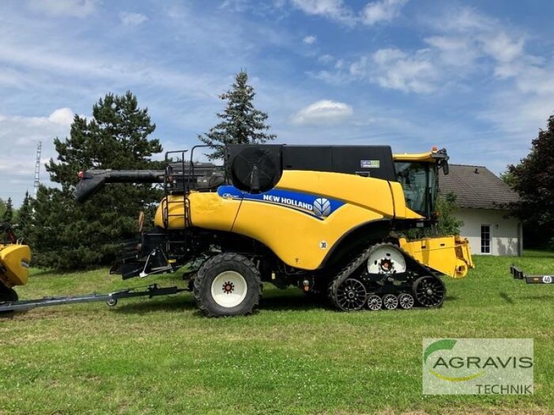 Mähdrescher typu New Holland CR 9080 SCR RAUPE, Gebrauchtmaschine w Schladen (Zdjęcie 4)