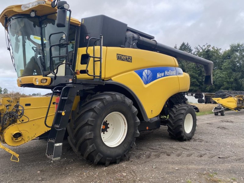 Mähdrescher del tipo New Holland CR 9080, Gebrauchtmaschine en Maribo