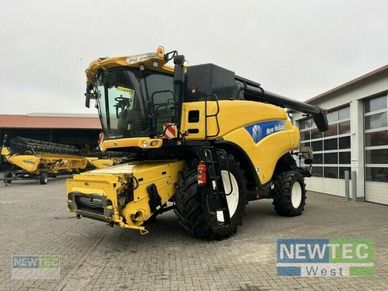 Mähdrescher del tipo New Holland CR 9080, Gebrauchtmaschine en Syke-Heiligenfelde