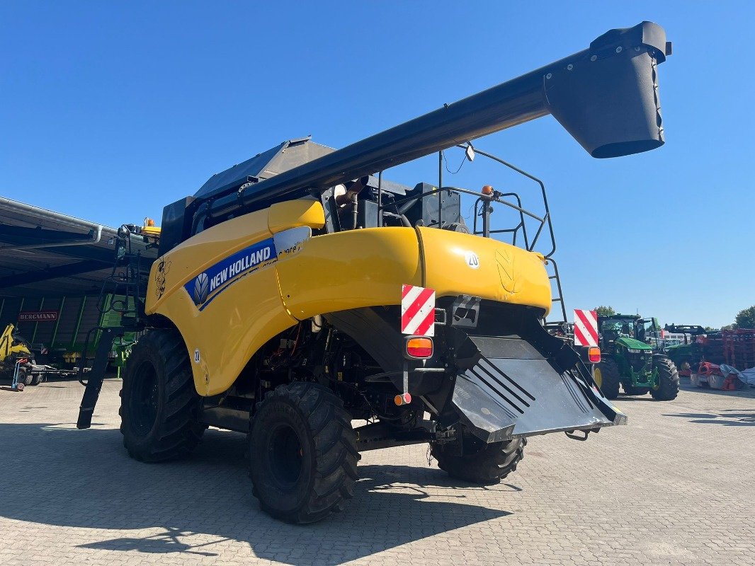 Mähdrescher van het type New Holland CR 9080, Gebrauchtmaschine in Sittensen (Foto 5)