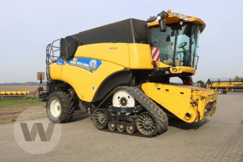 Mähdrescher del tipo New Holland CR 9090 SCR, Gebrauchtmaschine In Dedelow (Immagine 5)