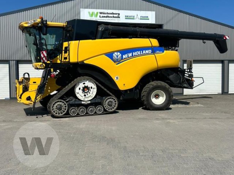 Mähdrescher типа New Holland CR 9090, Gebrauchtmaschine в Börm (Фотография 1)