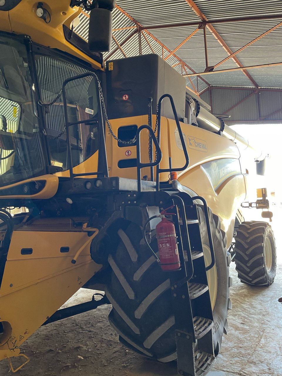 Mähdrescher van het type New Holland CR 9.80, Gebrauchtmaschine in Marolles (Foto 2)