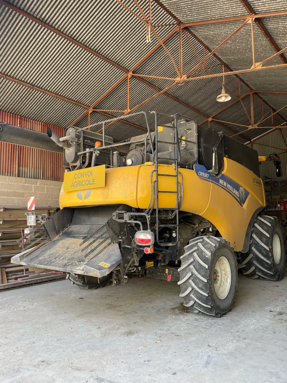 Mähdrescher van het type New Holland CR 9.80, Gebrauchtmaschine in Marolles (Foto 4)