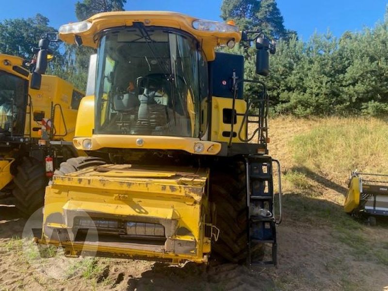 Mähdrescher of the type New Holland CR 980, Gebrauchtmaschine in Dedelow (Picture 2)