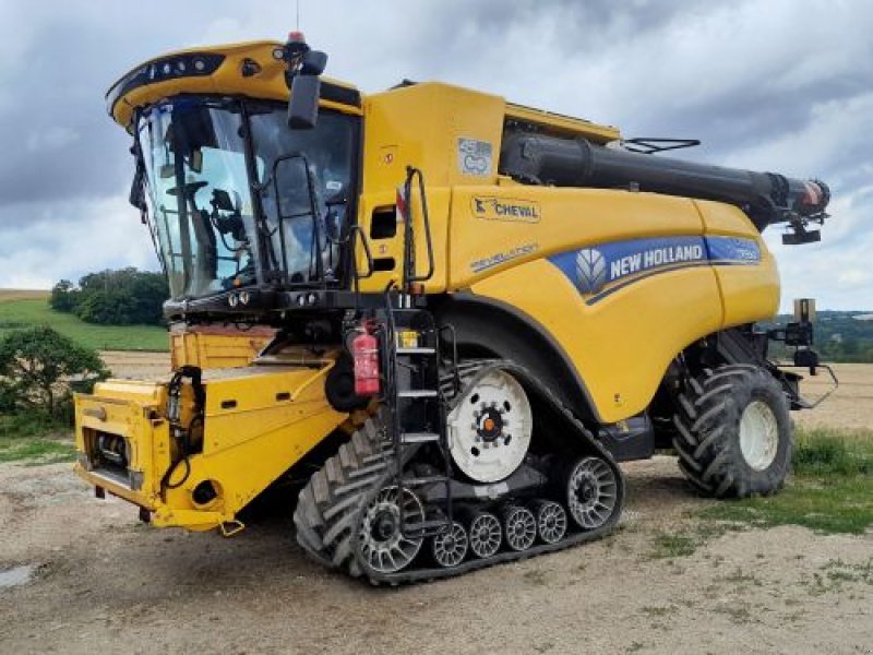 Mähdrescher типа New Holland CR 9.90, Gebrauchtmaschine в VELAINES (Фотография 2)