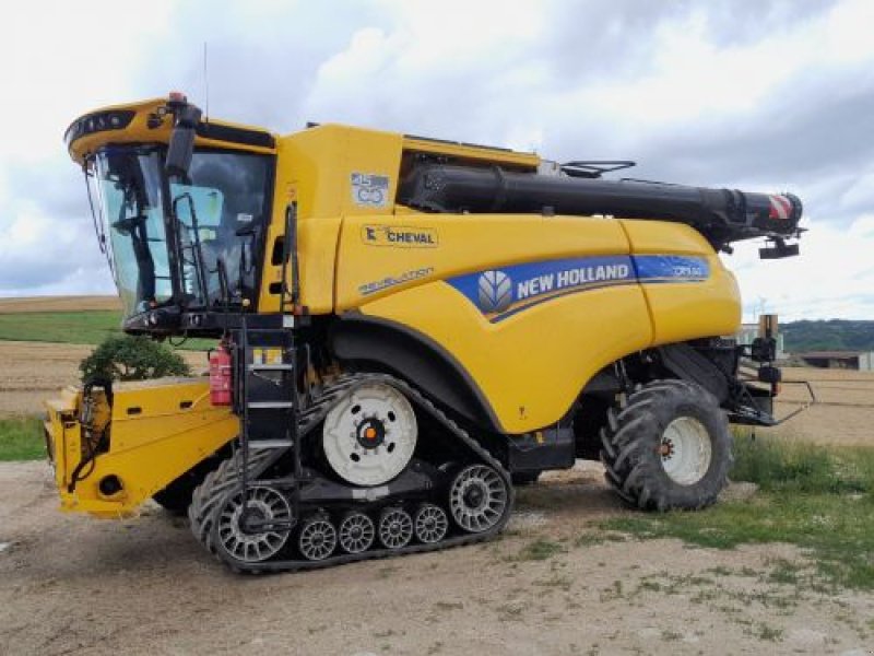 Mähdrescher типа New Holland CR 9.90, Gebrauchtmaschine в VELAINES (Фотография 5)