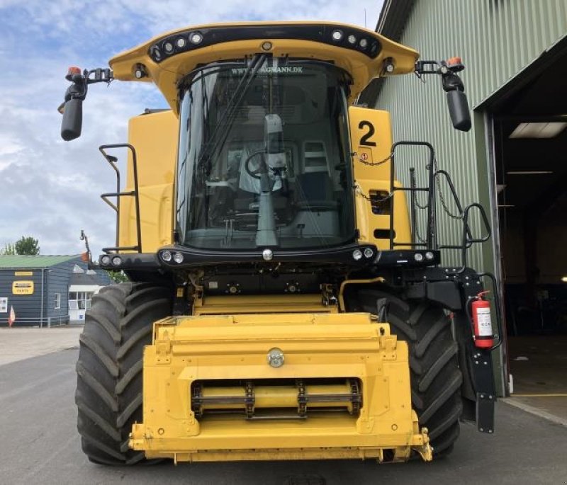 Mähdrescher del tipo New Holland CR10.90, Gebrauchtmaschine en Middelfart (Imagen 8)