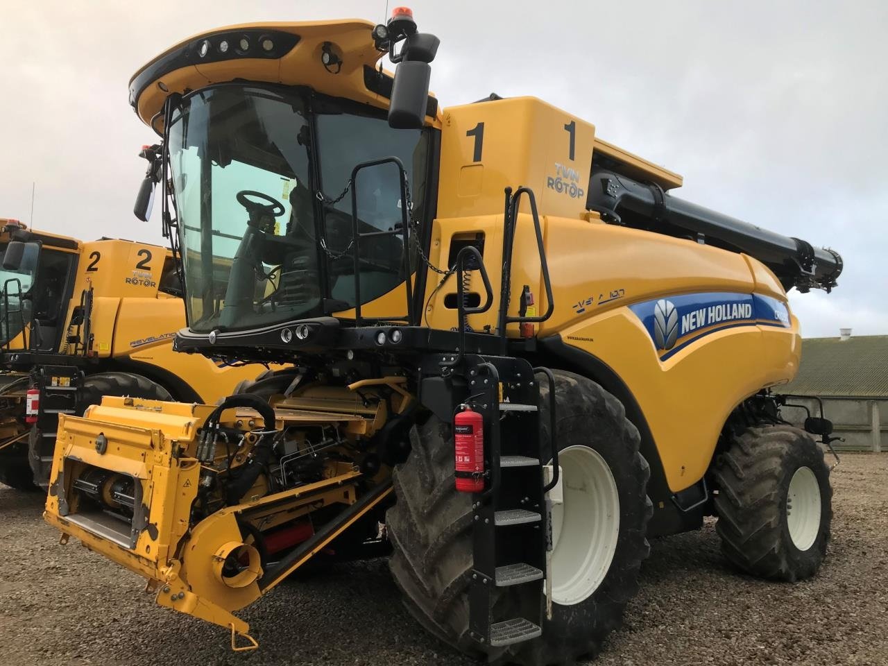 Mähdrescher van het type New Holland CR10.90, Gebrauchtmaschine in Middelfart (Foto 1)