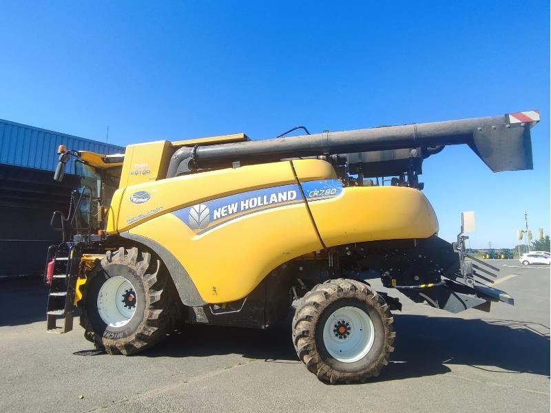 Mähdrescher typu New Holland CR7.80, Gebrauchtmaschine w BRAY en Val (Zdjęcie 4)