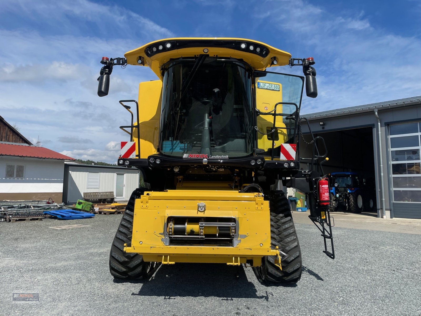 Mähdrescher van het type New Holland CR8.80 Raupe - IntelliSense, Gebrauchtmaschine in Lichtenfels (Foto 9)