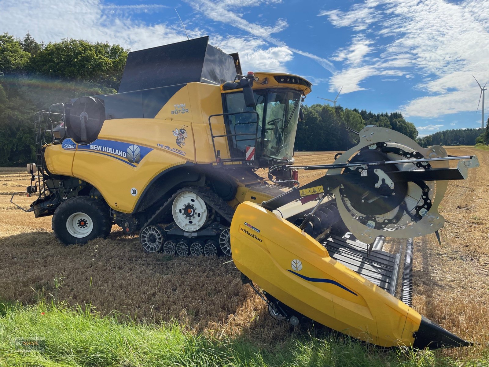 Mähdrescher van het type New Holland CR8.80 Raupe - IntelliSense, Gebrauchtmaschine in Lichtenfels (Foto 11)