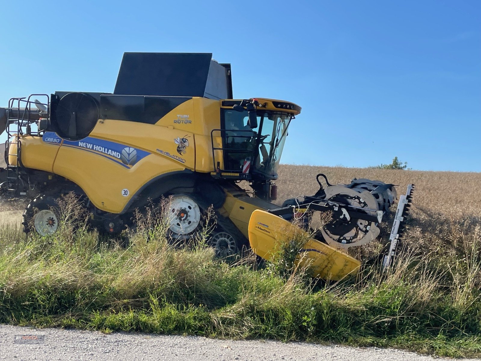 Mähdrescher van het type New Holland CR8.80 Raupe - IntelliSense, Gebrauchtmaschine in Lichtenfels (Foto 13)