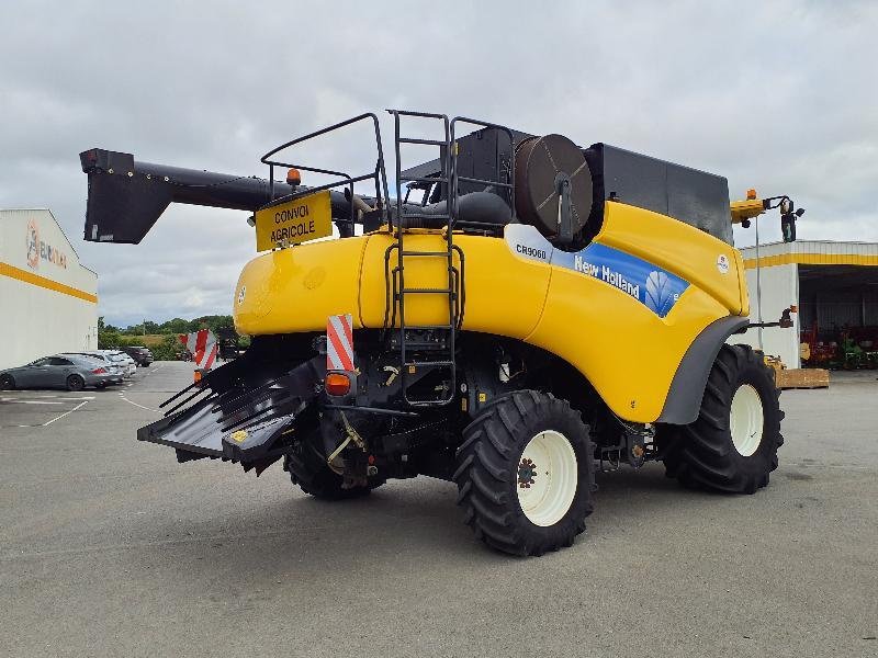 Mähdrescher типа New Holland CR9060, Gebrauchtmaschine в ANTIGNY (Фотография 3)