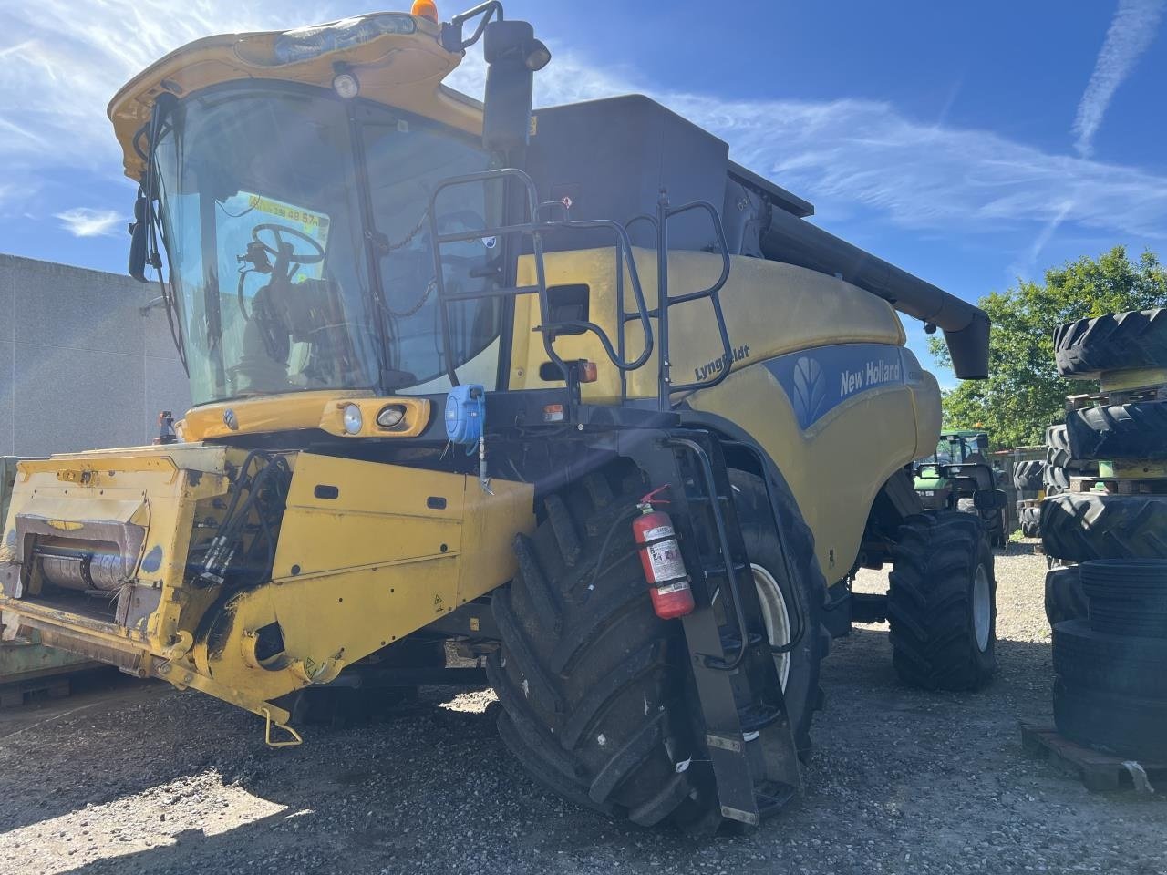 Mähdrescher van het type New Holland CR9080 SLH, Gebrauchtmaschine in Hadsten (Foto 1)