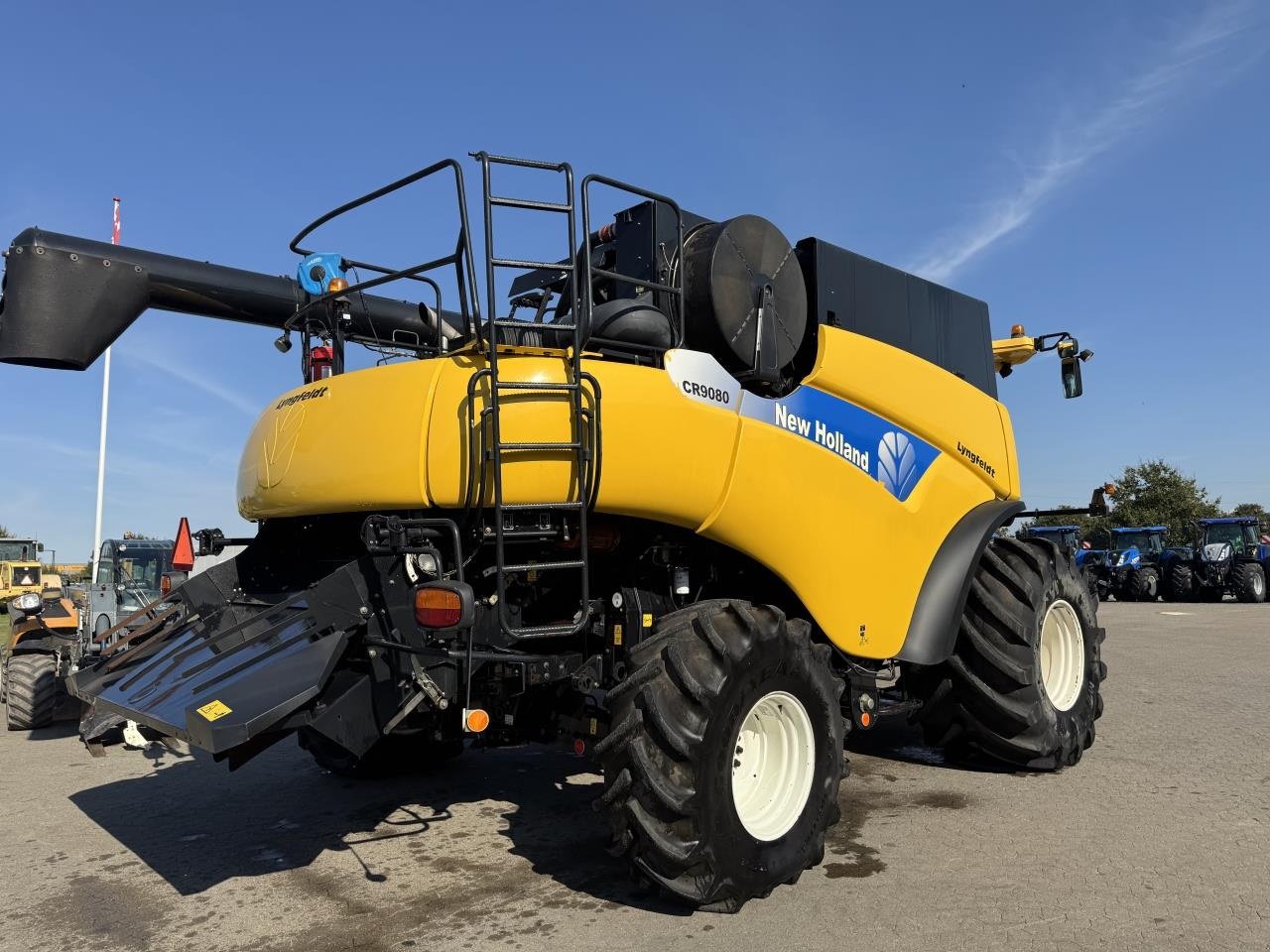 Mähdrescher типа New Holland CR9080 SLH, Gebrauchtmaschine в Hadsten (Фотография 4)