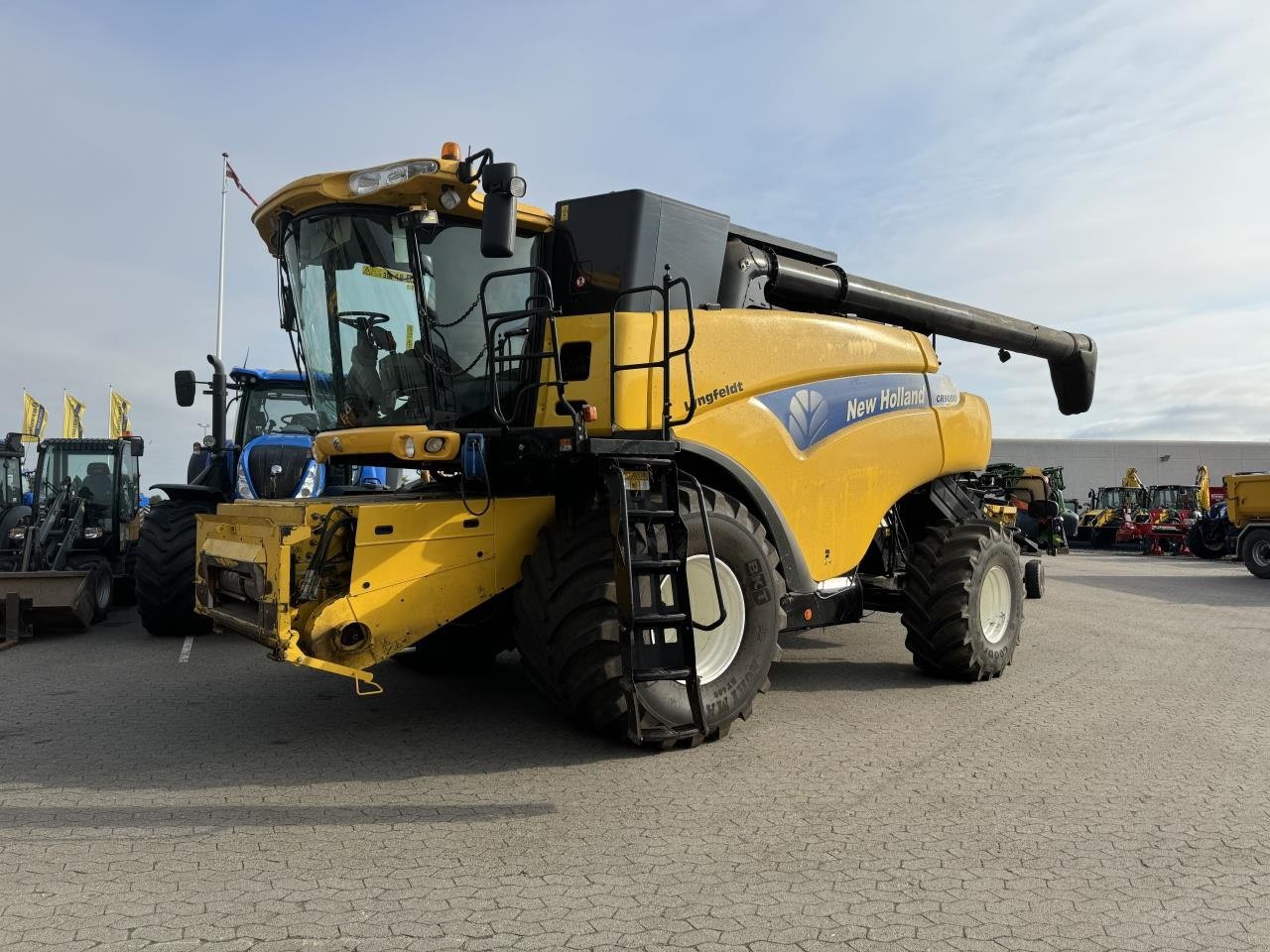 Mähdrescher типа New Holland CR9080, Gebrauchtmaschine в Hadsten (Фотография 1)