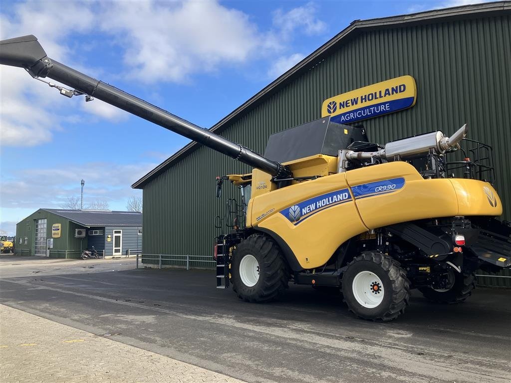 Mähdrescher of the type New Holland CR9.80, Gebrauchtmaschine in Middelfart (Picture 4)