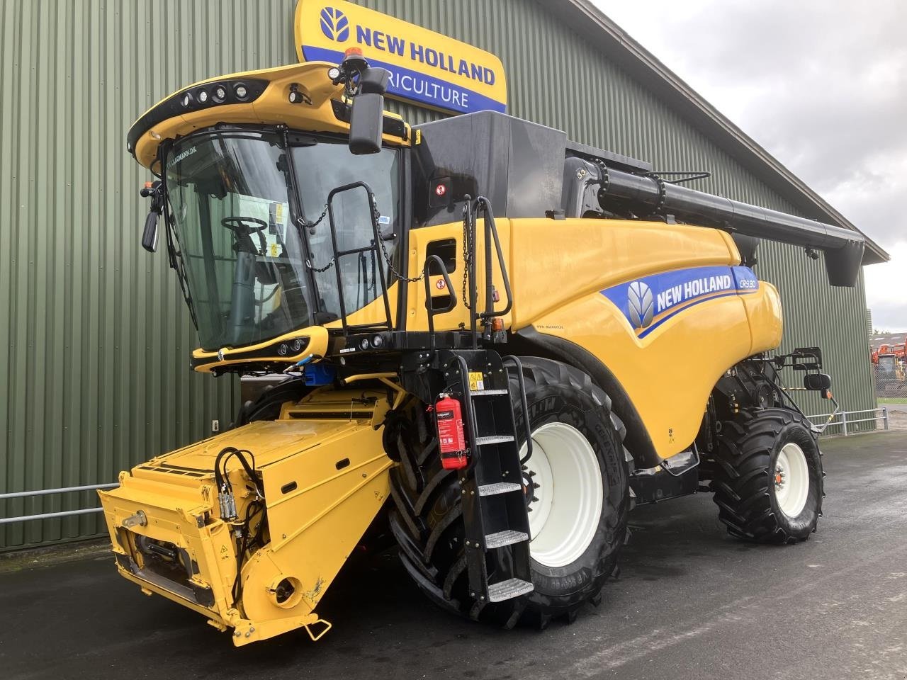 Mähdrescher of the type New Holland CR9.80, Gebrauchtmaschine in Middelfart (Picture 1)