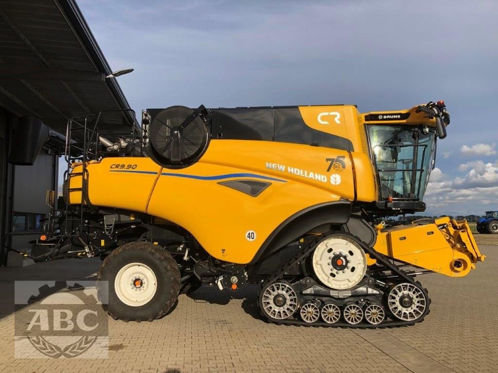 Mähdrescher типа New Holland CR9.90 RAUPE MY19, Neumaschine в Klein Bünzow (Фотография 5)