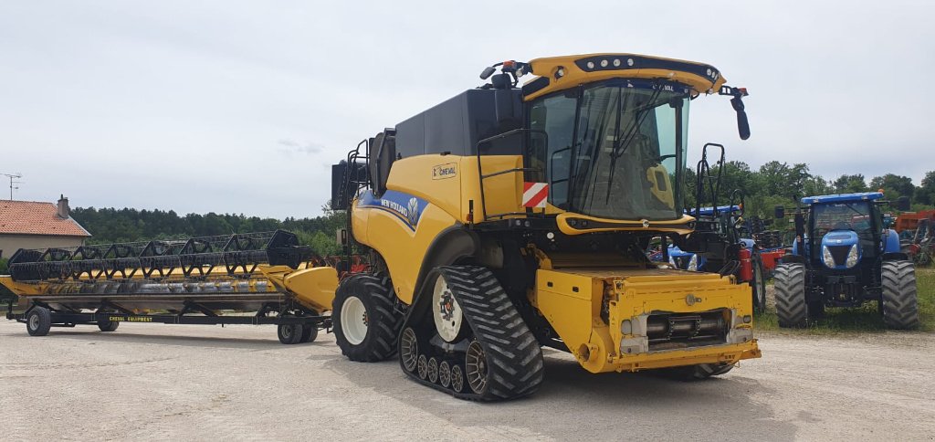 Mähdrescher Türe ait New Holland CR9.90 smart Trax, Gebrauchtmaschine içinde Lérouville (resim 1)