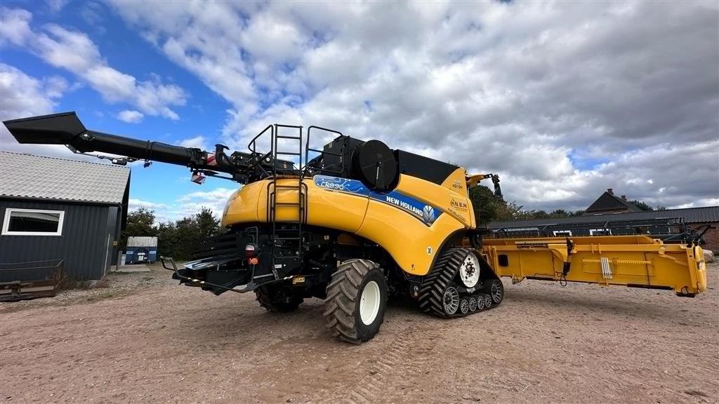 Mähdrescher типа New Holland CR9.90, Gebrauchtmaschine в Middelfart (Фотография 8)