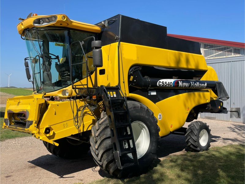 Mähdrescher of the type New Holland CS 520, Gebrauchtmaschine in Ilbesheim (Picture 1)