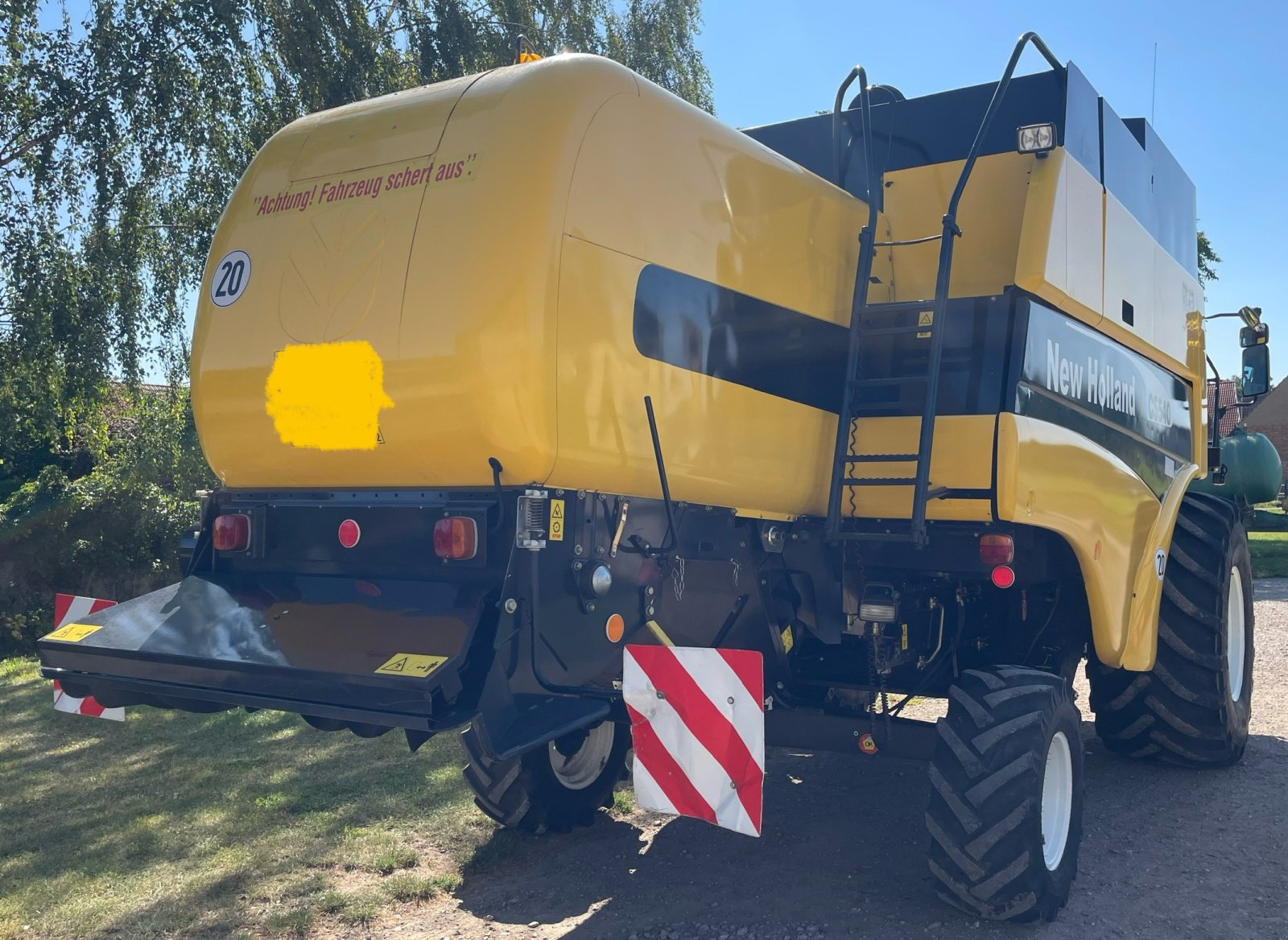 Mähdrescher van het type New Holland CS 520, Gebrauchtmaschine in Ilbesheim (Foto 3)