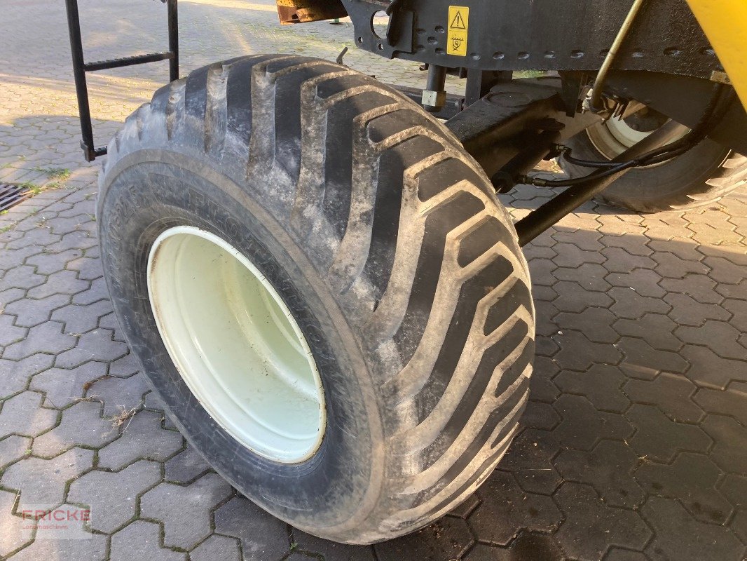 Mähdrescher van het type New Holland CS 540, Gebrauchtmaschine in Bockel - Gyhum (Foto 7)