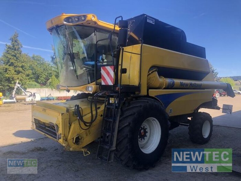 Mähdrescher typu New Holland CSX 7080, Gebrauchtmaschine v Coppenbrügge (Obrázek 1)