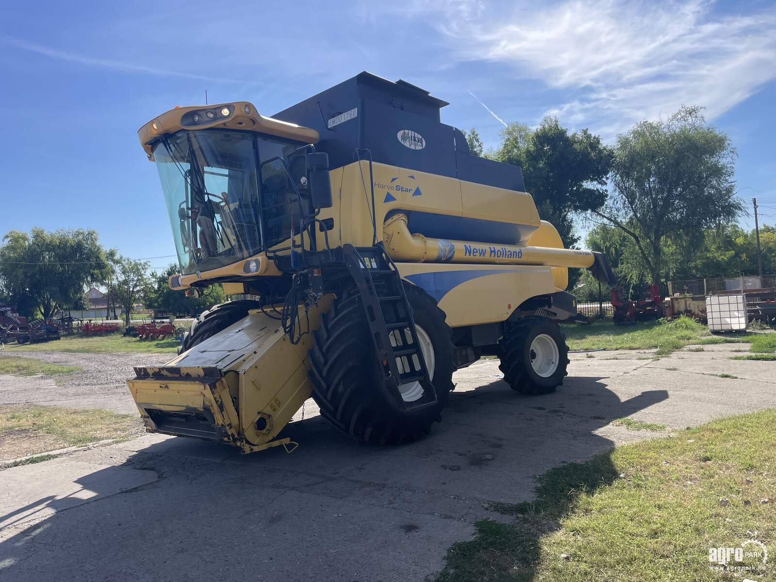 Mähdrescher du type New Holland CSX7080, Gebrauchtmaschine en Csengele (Photo 1)