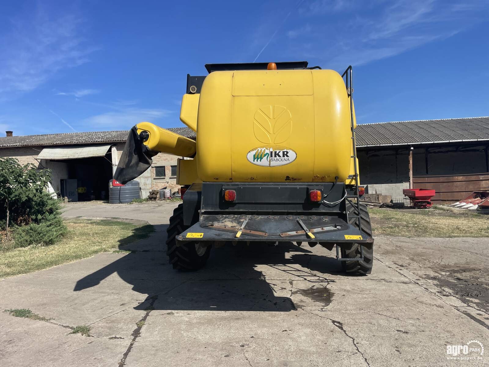 Mähdrescher typu New Holland CSX7080, Gebrauchtmaschine w Csengele (Zdjęcie 4)