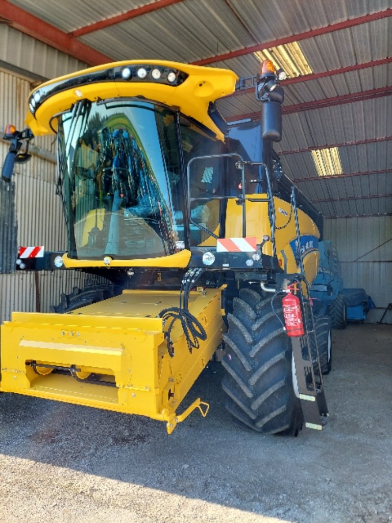 Mähdrescher του τύπου New Holland CX 5,80, Gebrauchtmaschine σε VERT TOULON (Φωτογραφία 1)