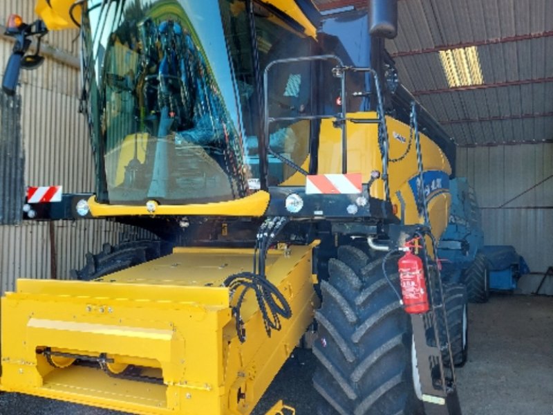 Mähdrescher a típus New Holland CX 5,80, Gebrauchtmaschine ekkor: VERT TOULON (Kép 1)