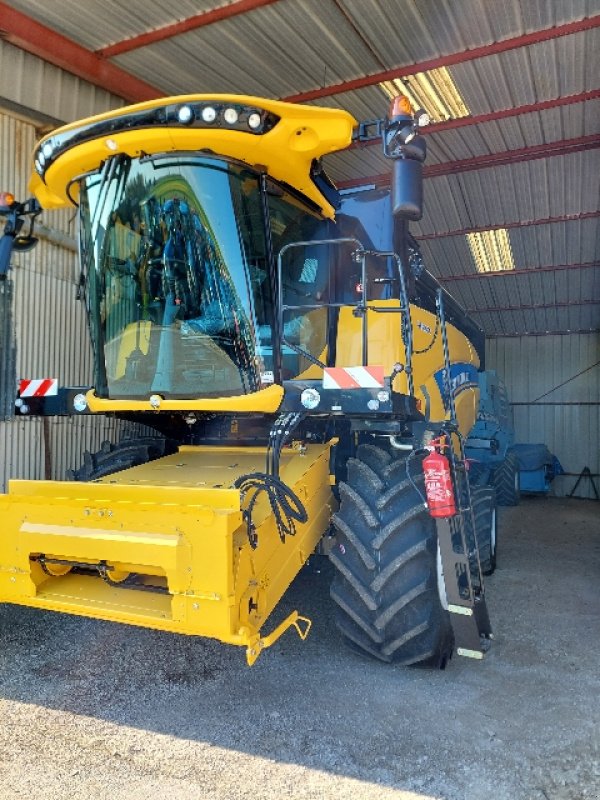 Mähdrescher типа New Holland CX 5,80, Gebrauchtmaschine в VERT TOULON (Фотография 1)