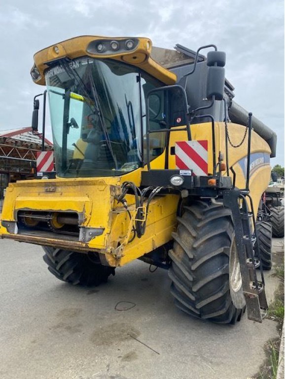 Mähdrescher του τύπου New Holland CX 5080, Gebrauchtmaschine σε LOMBEZ (Φωτογραφία 2)