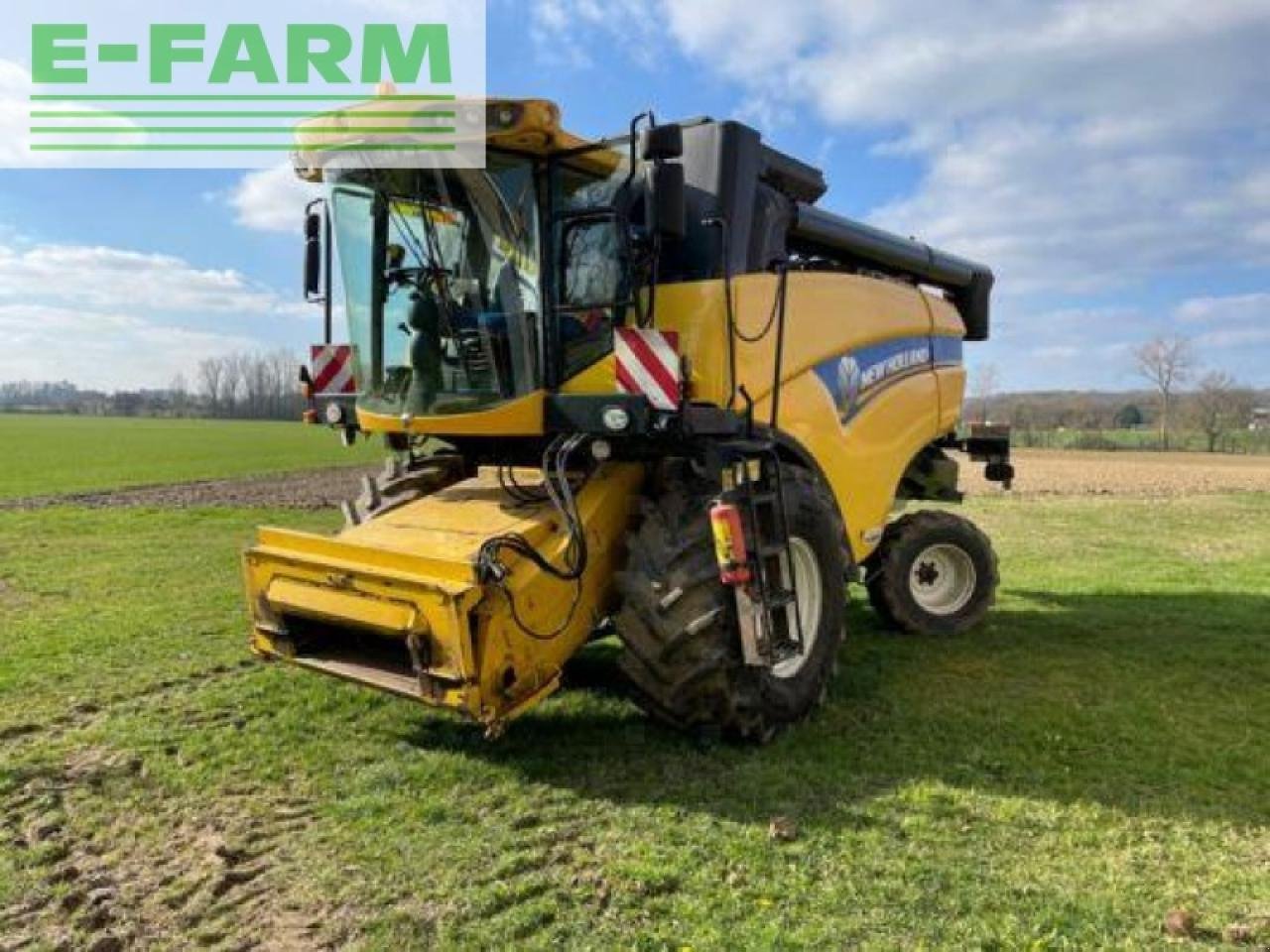 Mähdrescher a típus New Holland cx 5090, Gebrauchtmaschine ekkor: MONFERRAN (Kép 2)