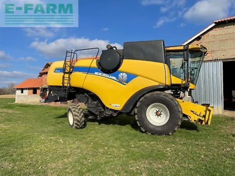 Mähdrescher от тип New Holland cx 5090, Gebrauchtmaschine в MONFERRAN