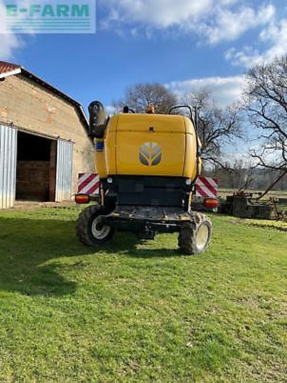 Mähdrescher du type New Holland cx 5090, Gebrauchtmaschine en MONFERRAN (Photo 5)