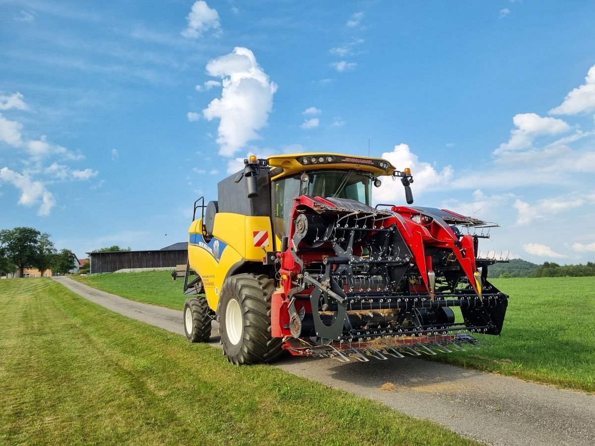 Mähdrescher typu New Holland CX 5.80, Gebrauchtmaschine w Arnreit (Zdjęcie 3)