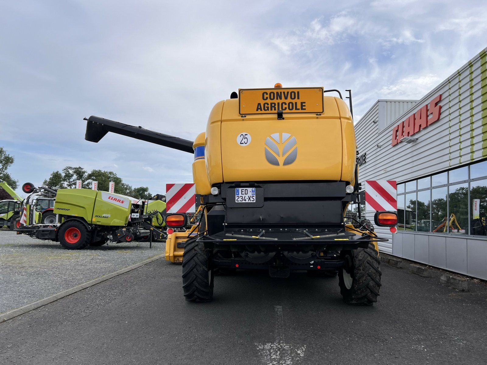 Mähdrescher tip New Holland CX 6080 ELEVATION, Gebrauchtmaschine in Gannat (Poză 4)