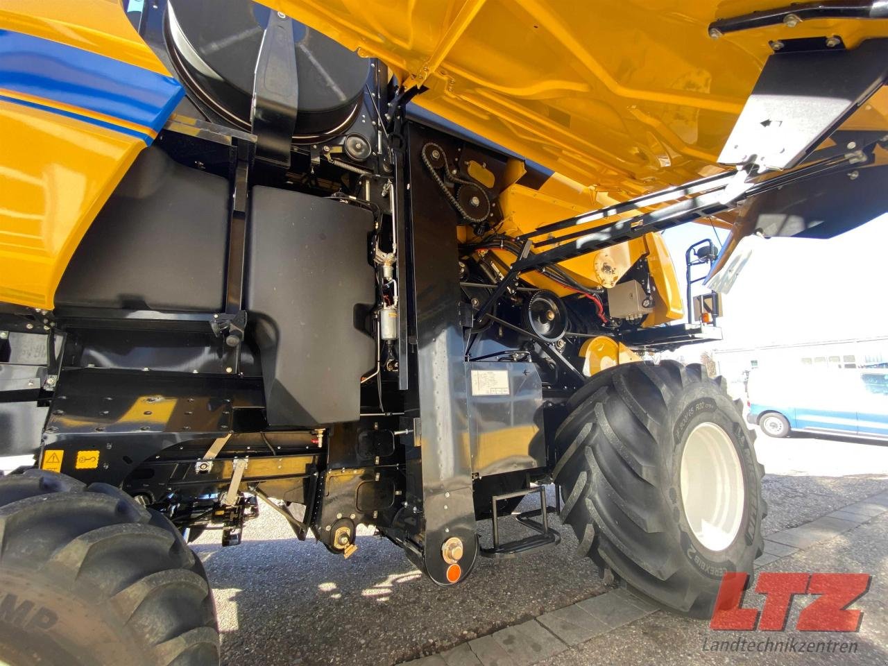 Mähdrescher del tipo New Holland CX 7.90 ST5 ZED EVEREST ALLRAD, Neumaschine en Ampfing (Imagen 8)