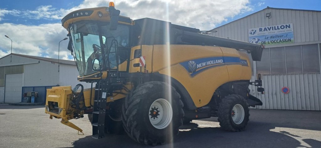 Mähdrescher van het type New Holland CX 7.90, Gebrauchtmaschine in VERT TOULON (Foto 2)