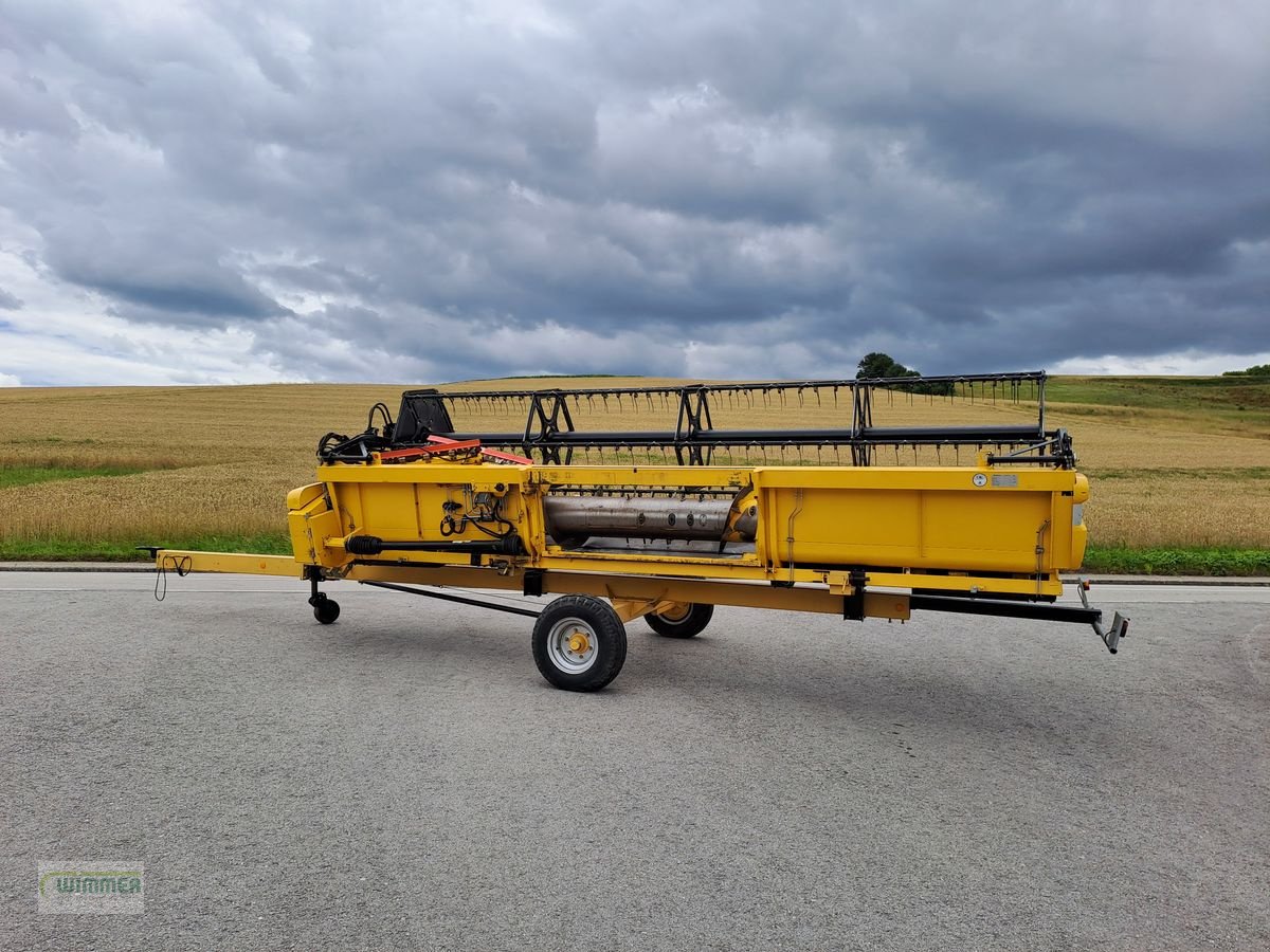 Mähdrescher van het type New Holland CX 8050, Gebrauchtmaschine in Kematen (Foto 18)