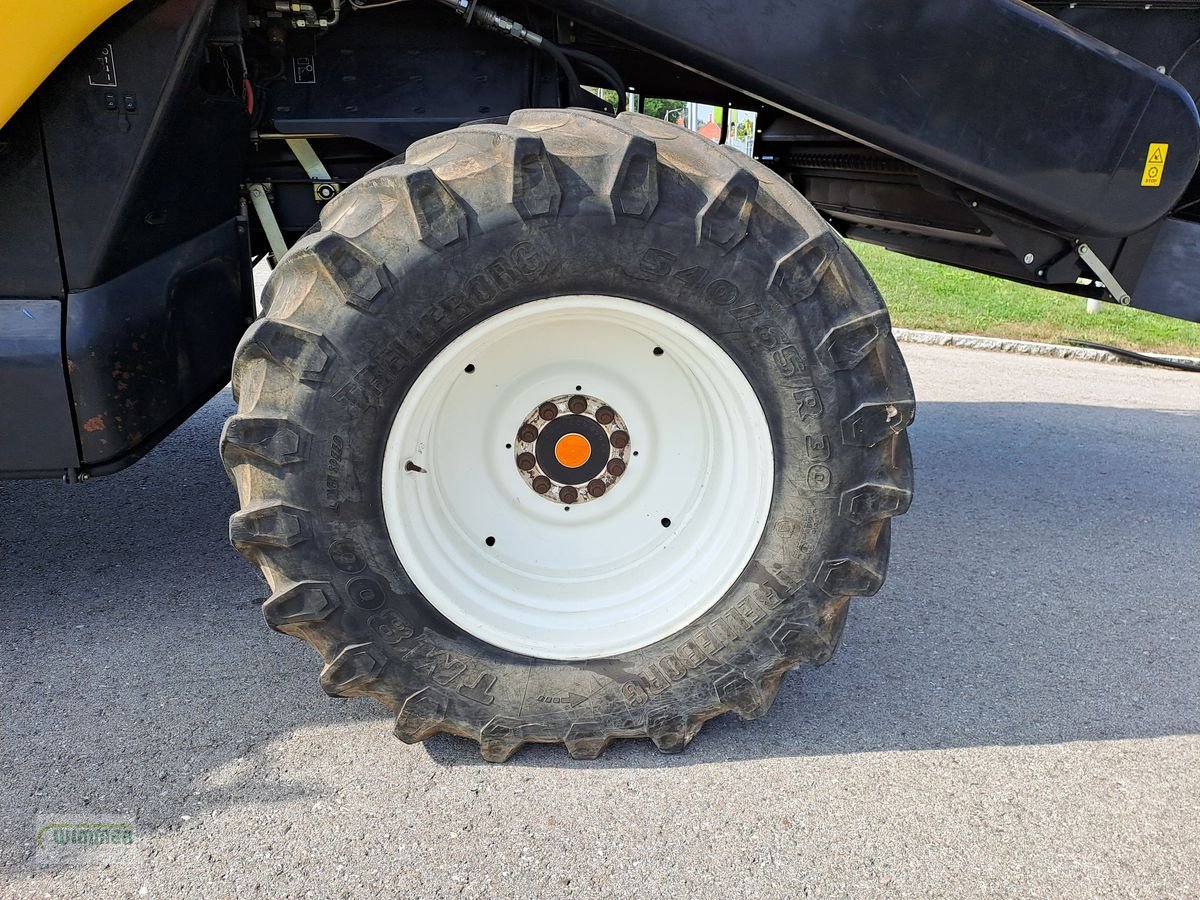 Mähdrescher van het type New Holland CX 8050, Gebrauchtmaschine in Kematen (Foto 9)