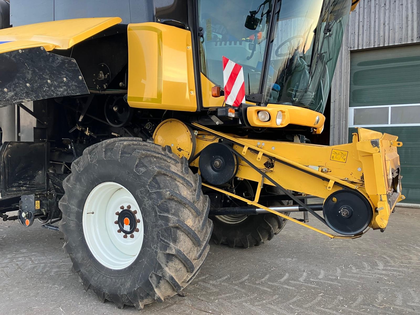 Mähdrescher za tip New Holland CX 8050, Gebrauchtmaschine u Rugendorf (Slika 5)