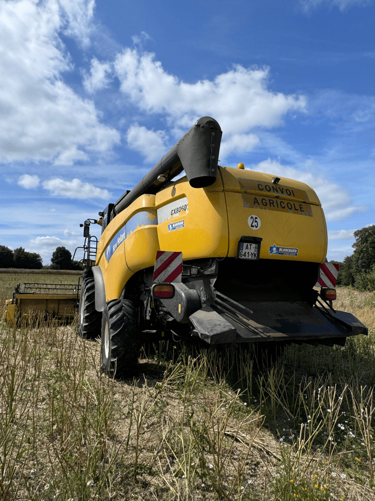 Mähdrescher tip New Holland CX 8060 SL HD, Gebrauchtmaschine in TREMEUR (Poză 3)