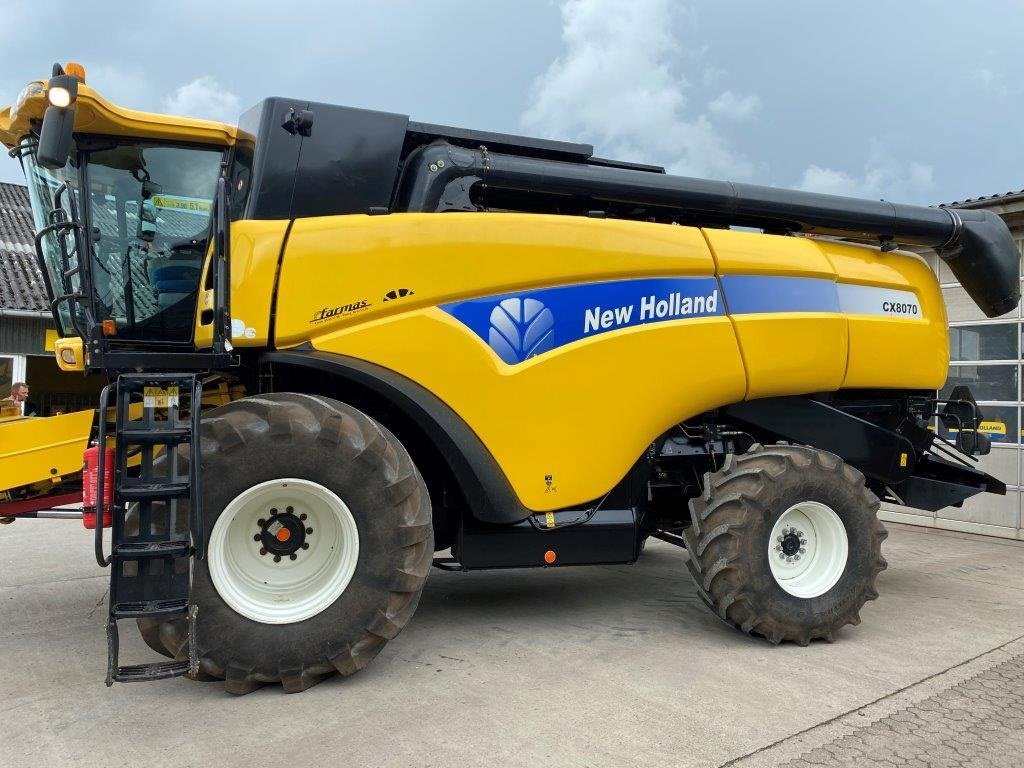 Mähdrescher типа New Holland CX 8070 SLH 4wd Store dæk, udbytte/fugt måler, Gebrauchtmaschine в Tinglev (Фотография 2)