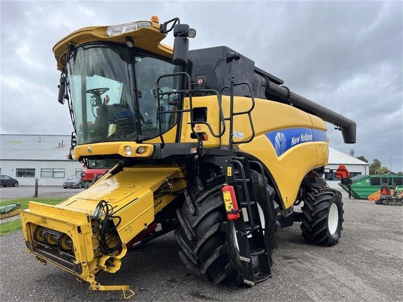 Mähdrescher a típus New Holland CX 8080 FSH 30" vario, Gebrauchtmaschine ekkor: Ringe (Kép 1)