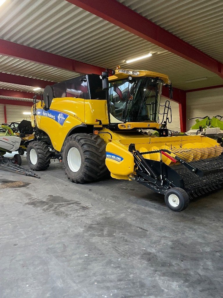 Mähdrescher tip New Holland CX 8080, Gebrauchtmaschine in Ribe (Poză 1)